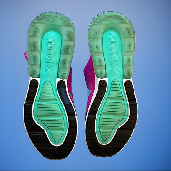Nike Airmax 270 Women’s 9 - Picture 3 of 4